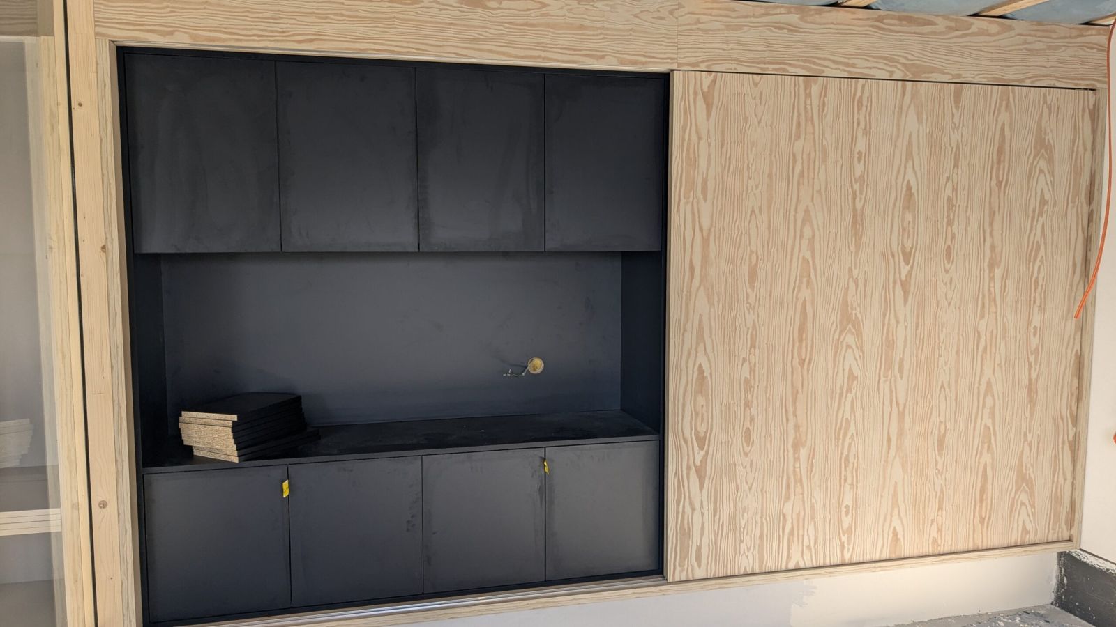 Küche mit Schiebetür