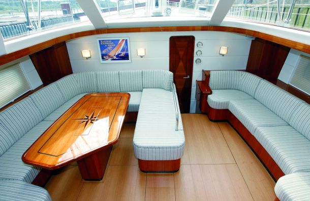 Yacht Innenausbau Mahagoni